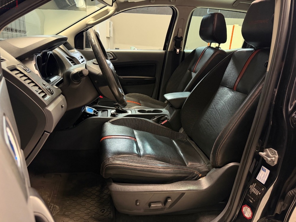Ford Ranger 3.2L/AUTOMATIQUE/CAMÉRA DE RECUL/5 PLACES/MONTAGE À DROITE/DAB+/NAVIGATION/ - Voiture - Namur - photo 3