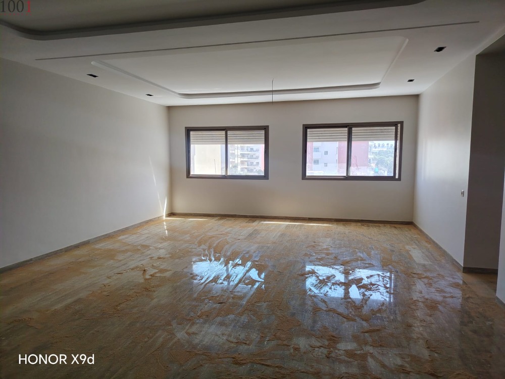 NEUF APPART 4 CH SALON 10000 DH 180/M