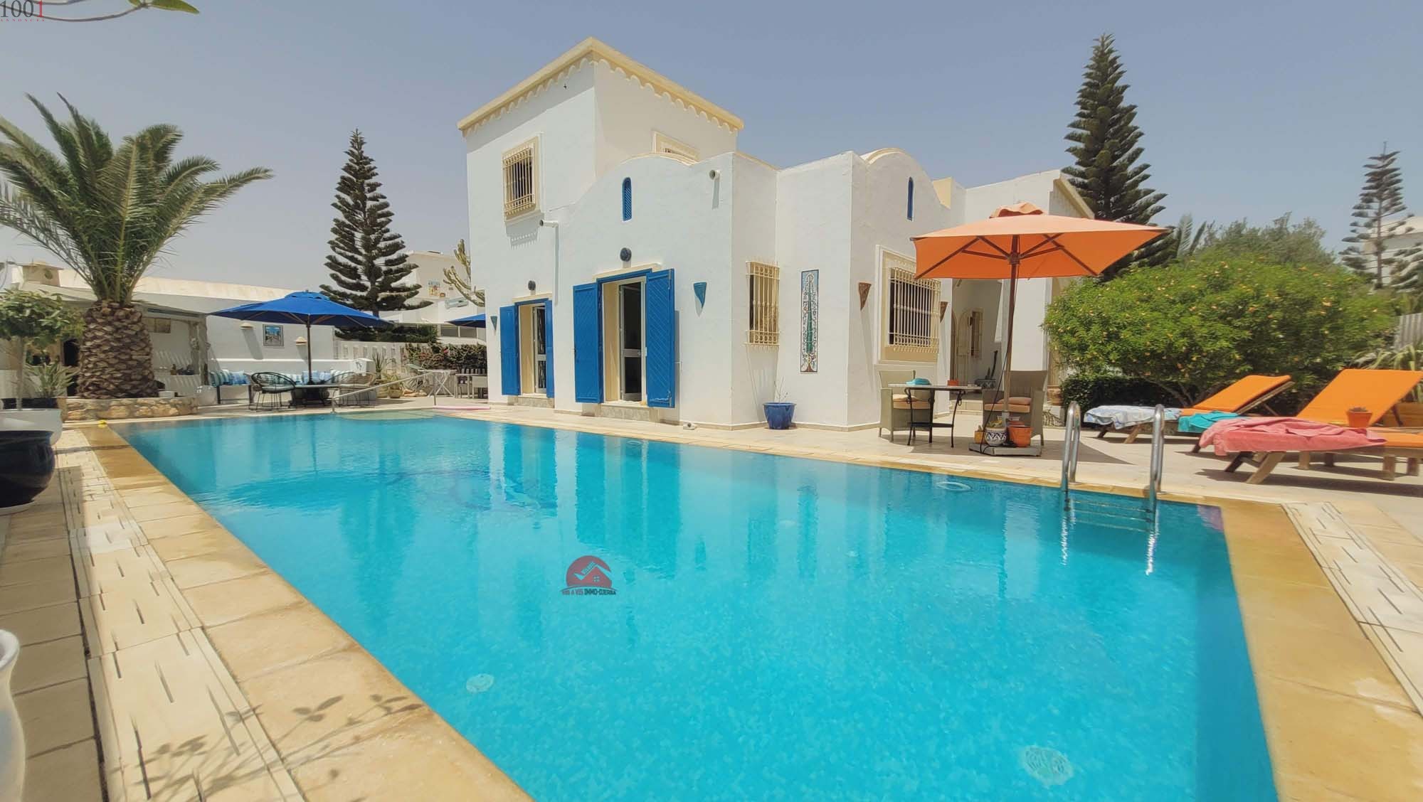 BELLE VILLA AVEC PISCINE EN ZONE TOURISTIQUE DJERBA- RÉF V623 - Ventes maison - Médenine - photo principale